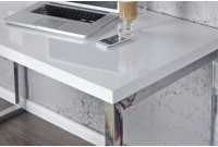 Table carrée| La force du design, la douceur du foyer.