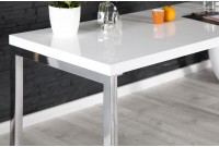 Bureau de design 160x75 cm en bois coloris blanc laqué Bureau de design 160x75 cm en bois coloris blanc laqué