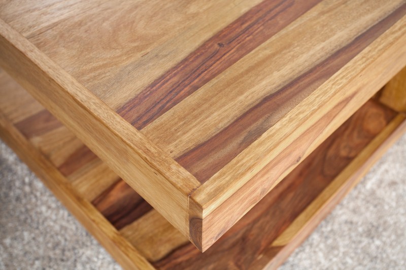 Table basse carré en bois massif 80x80 cm