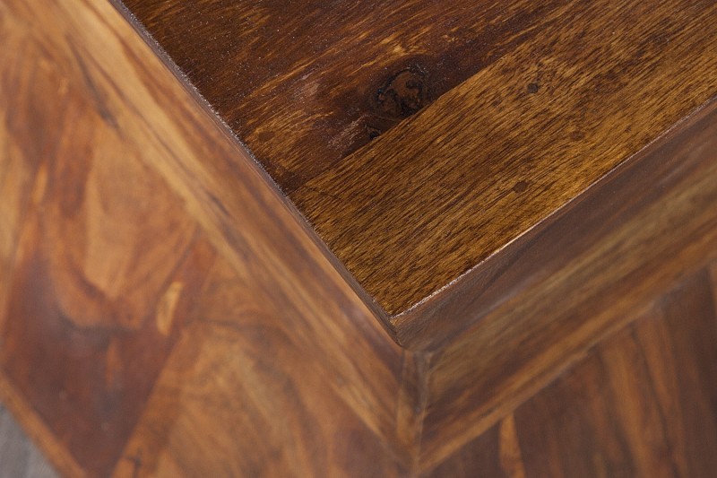 Tables d'Appoint| La force du design, la douceur du foyer.