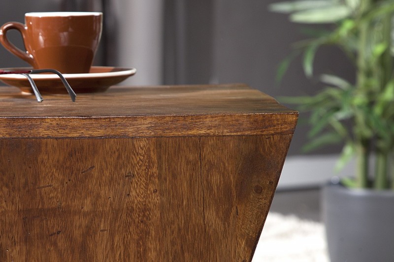 Tables d'Appoint| La force du design, la douceur du foyer.