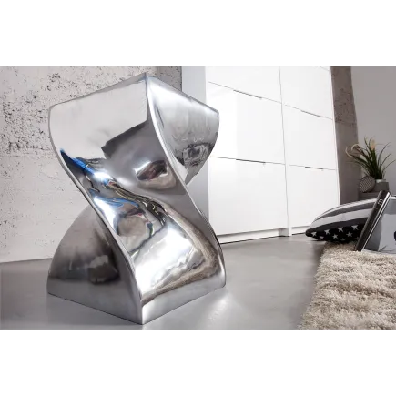 Tabouret design en aluminium argenté 45cm