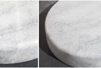 Table carrée| La force du design, la douceur du foyer.