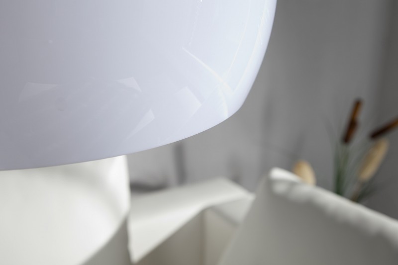 Table carrée| La force du design, la douceur du foyer.