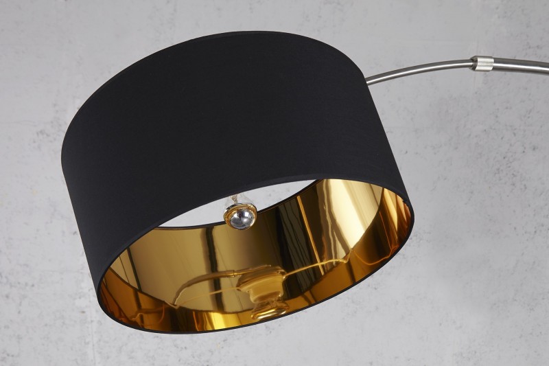Lampadaires arc| La force du design, la douceur du foyer.