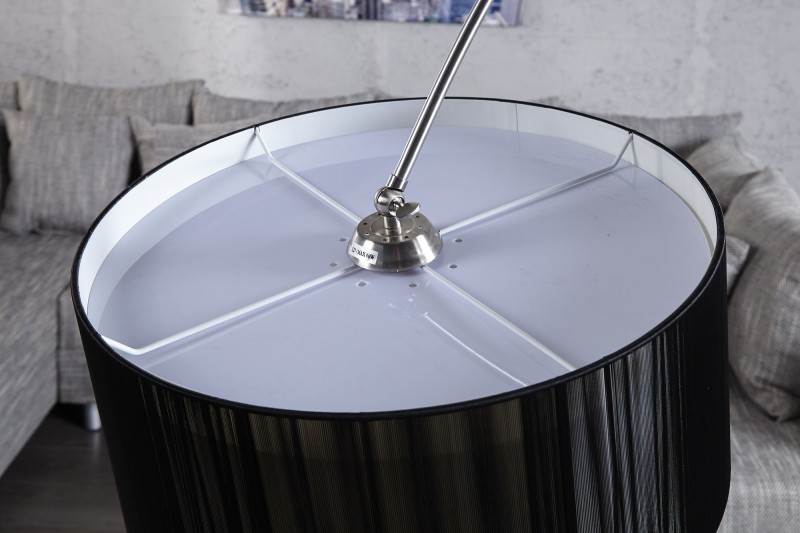 Lampadaires arc| La force du design, la douceur du foyer.