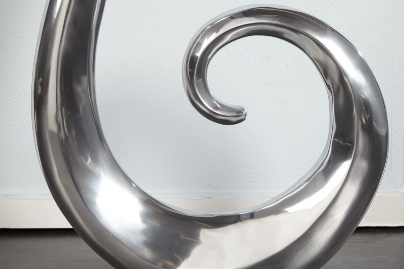 Table carrée| La force du design, la douceur du foyer.