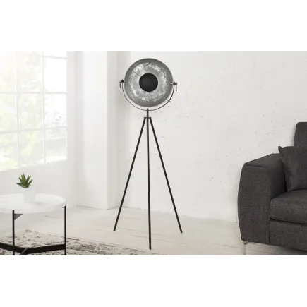 Lampadaire moderne en acier inoxydable et en aluminium coloris noir et argenté 2