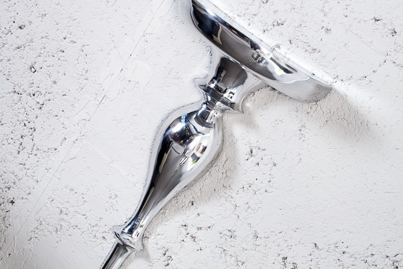 Support mural style baroque 60 cm en aluminium argenté