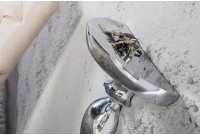 Support mural style baroque 60 cm en aluminium argenté