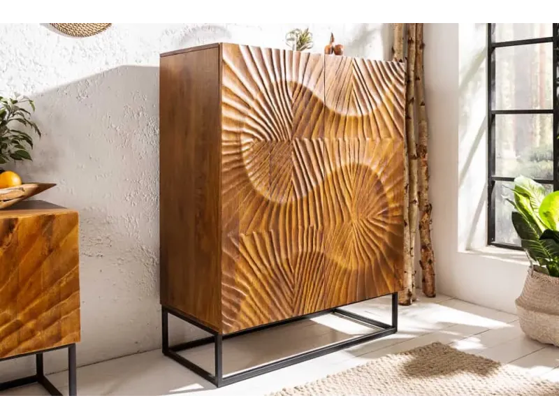 Buffet haut SCORPION 120 cm – Bois massif de manguier brun sculpté à la main, piètement noir