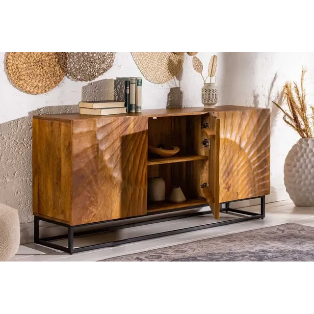 Buffet SCORPION 140 cm – Bois massif de manguier brun, piètement métal noir, façades sculptées 3D