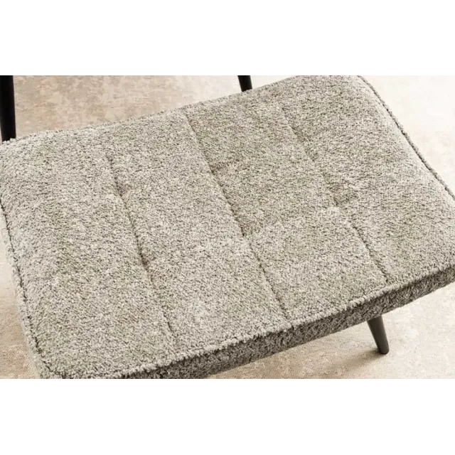 Repose-pieds moderne scandinave – Tissu bouclé champagner greige avec pieds en métal noir
