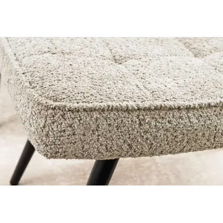 Repose-pieds moderne scandinave – Tissu bouclé champagner greige avec pieds en métal noir