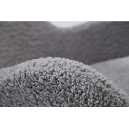 Fauteuil à bascule design scandinave  – Tissu bouclé gris clair & pieds métal noir | Élégance nordique et confort relaxant