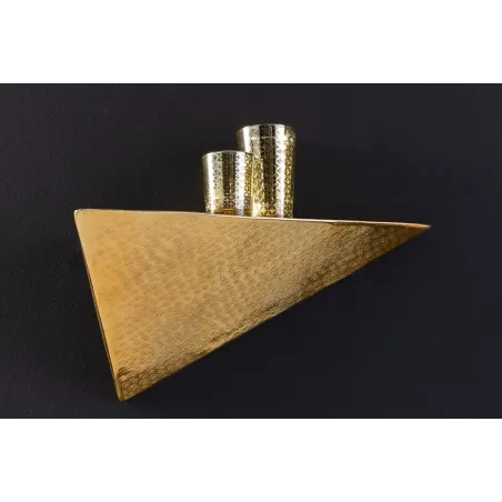 Étagère murale PYRAMID 40 cm – Design pyramidal doré antique en métal, finition martelée à la main