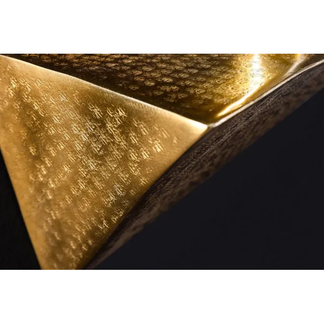 Étagère murale PYRAMID 40 cm – Design pyramidal doré antique en métal, finition martelée à la main