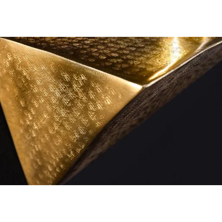 Étagère murale PYRAMID 40 cm – Design pyramidal doré antique en métal, finition martelée à la main