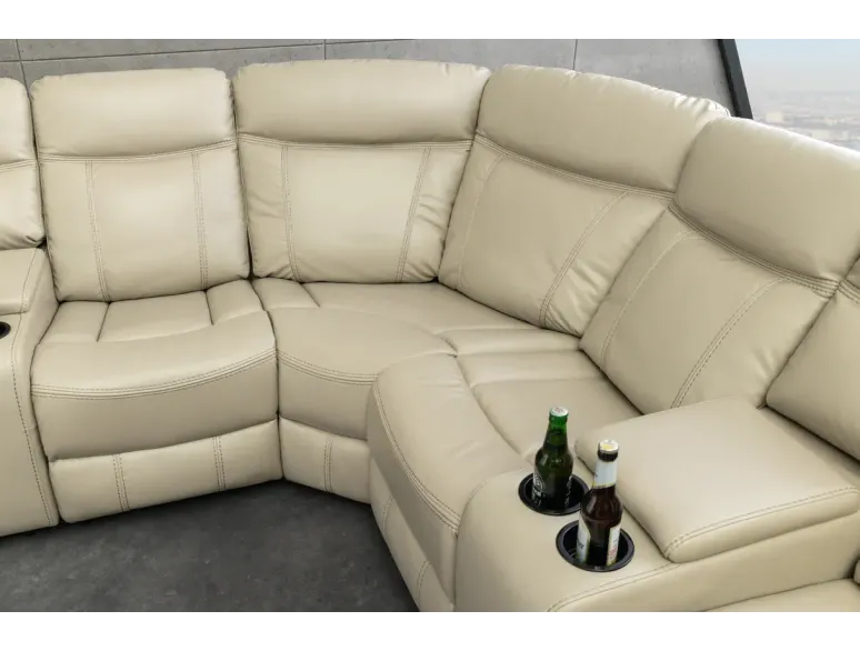 Canapé cinéma 5 places en similicuir beige – HOLLYWOOD | Decozzia