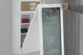 Bureau mural rabattable blanc — ardoise, liège et étagères intégrées