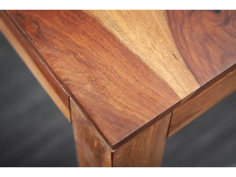 Table en bois massif| La force du design, la douceur du foyer.