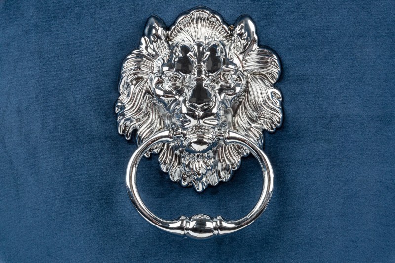 Chaises capitonnées| La force du design, la douceur du foyer.