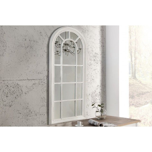 Miroirs| La force du design, la douceur du foyer.