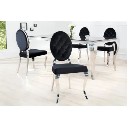 Chaise baroque en velours noir style capitonné