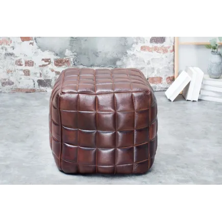 Pouf design rembourré en cuir de couleur marron 2