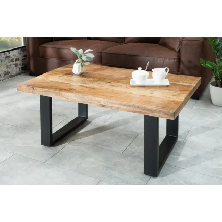 Table basse design industriel en bois massif et métal coloris naturel et noir