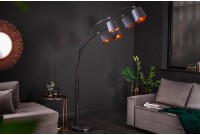 Lampadaires arc| La force du design, la douceur du foyer.