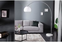 Table carrée| La force du design, la douceur du foyer.