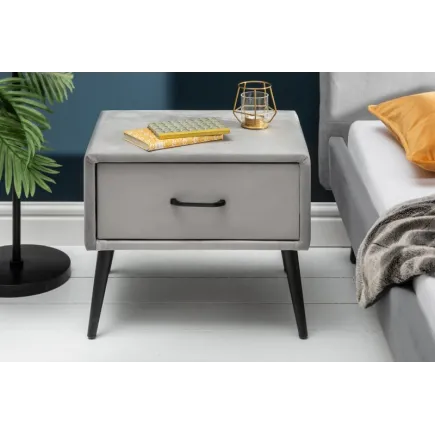 Table de chevet en velours coloris gris argenté 2