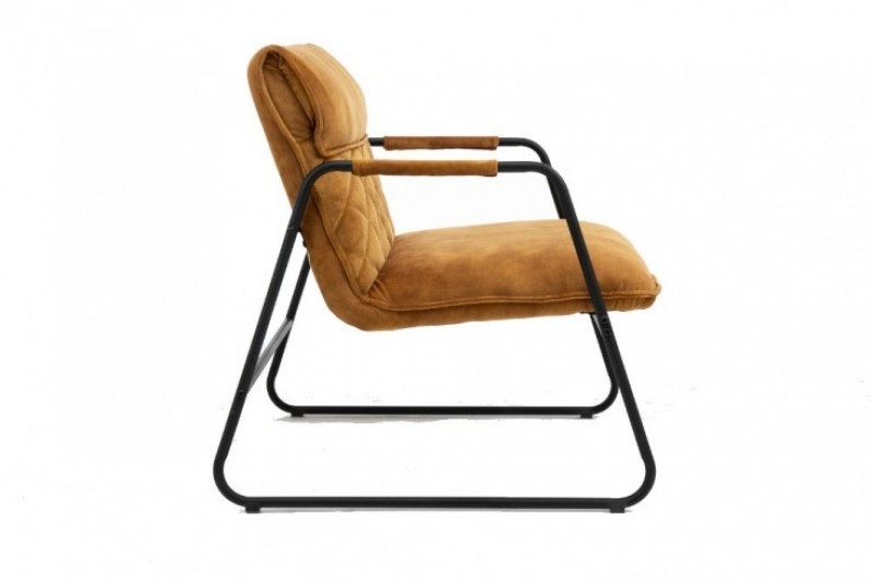 Chaises capitonnées| La force du design, la douceur du foyer.